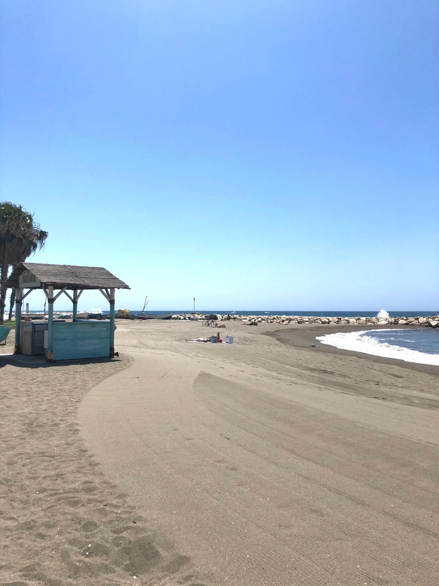 Loft Chimenea Beach Malaga Exterior photo